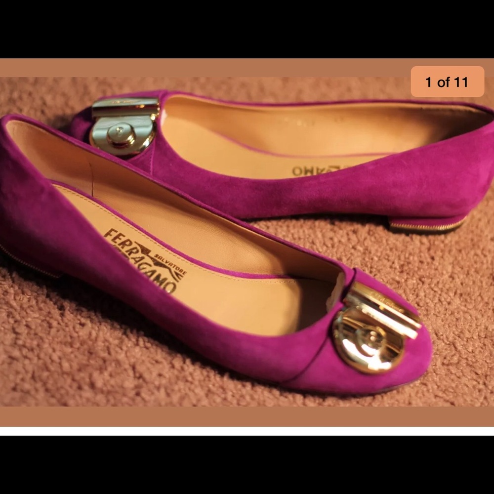 Sold SALVATORE FRRRAGAMO SZ 7 m suede purple new